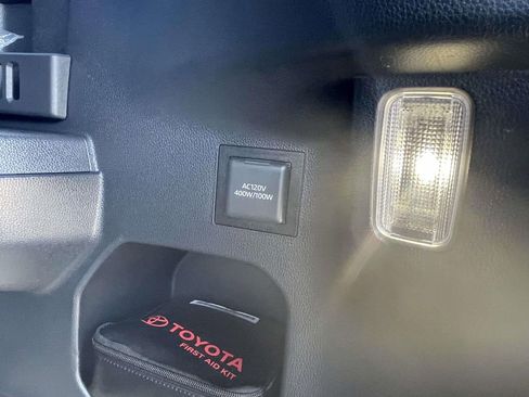 Used 2025 Toyota 4Runner TRD Off-Road image 12