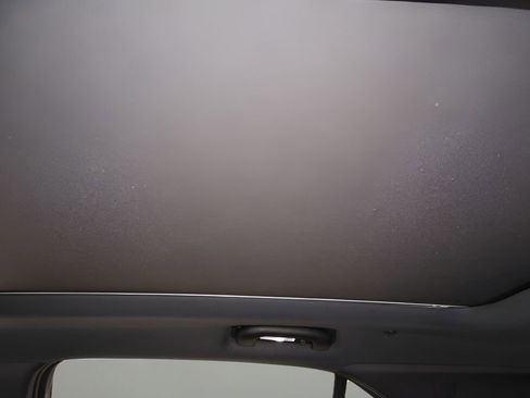 Used 2023 Chevrolet Equinox RS AWD/4WD image 25