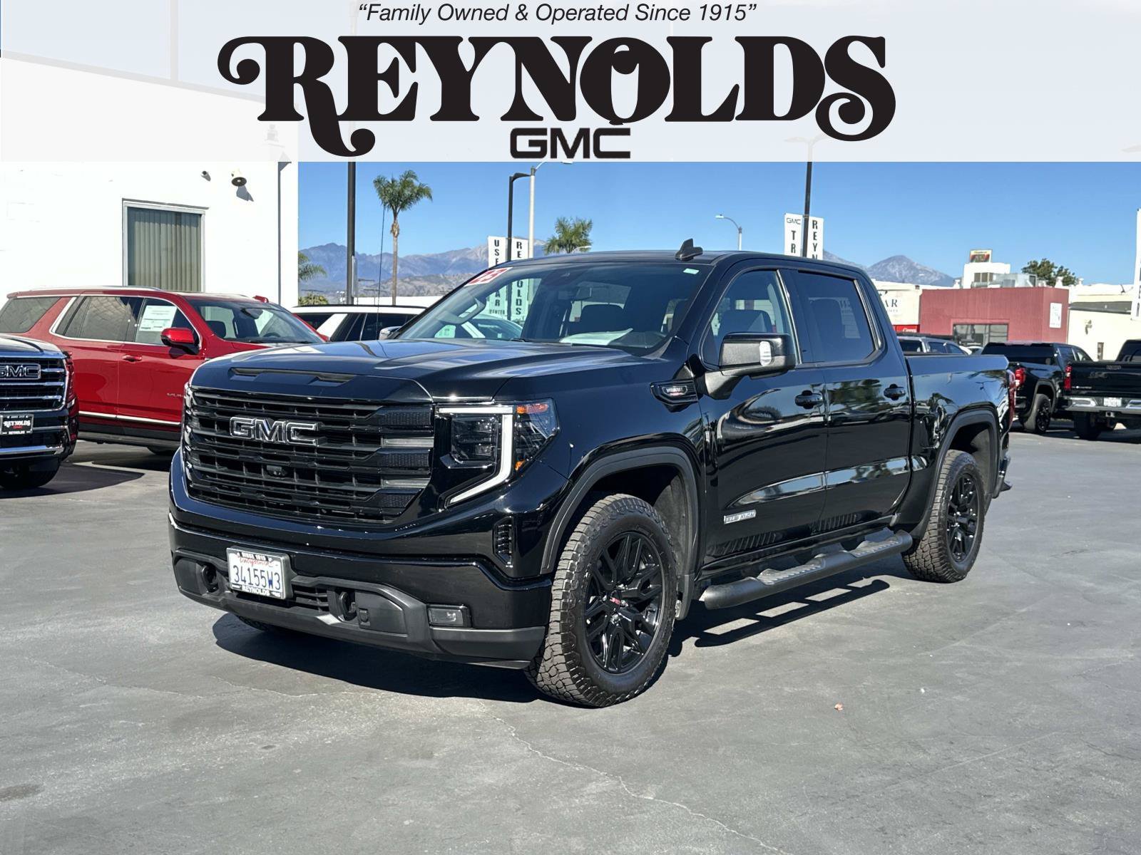 Used 2023 GMC Sierra 1500 Elevation w/ Preferred Package RWD image 1