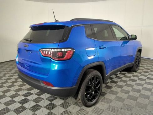 New 2026 Jeep Compass Latitude image 4