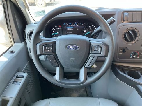 Used 2023 Ford E-450 and Econoline 450 Super Duty w/ Driver's Safety Package RWD image 26