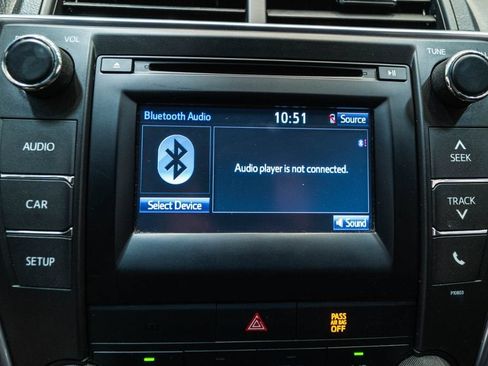 Used 2015 Toyota Camry LE FWD image 26