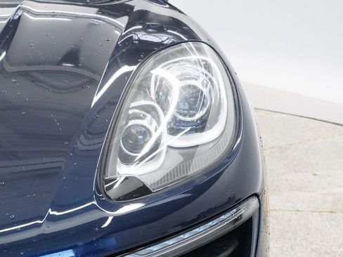 Used 2017 Porsche Macan S image 12