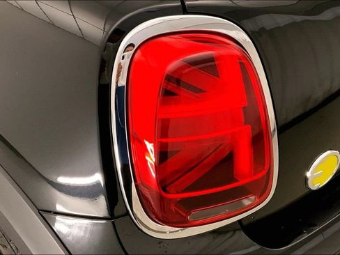 Used 2024 MINI Cooper SE FWD image 28
