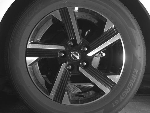 Used 2025 Nissan Sentra SV image 14