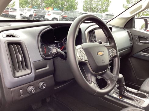 Used 2015 Chevrolet Colorado Z71 image 11
