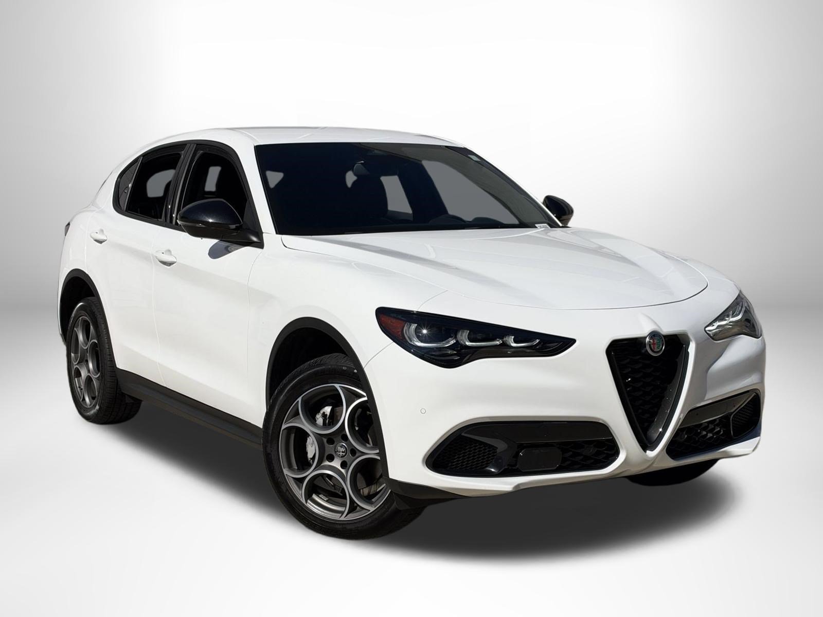 Used 2025 Alfa Romeo Stelvio Sprint AWD/4WD image 1