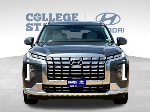 Used 2024 Hyundai Palisade Calligraphy FWD image 4