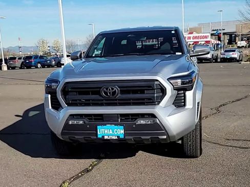Used 2024 Toyota Tacoma SR5 image 4