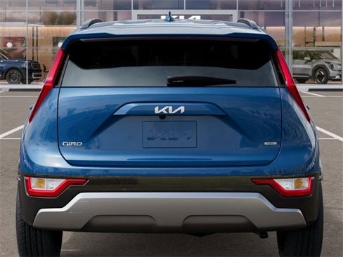 New 2025 Kia Niro EX Touring image 13