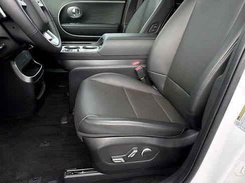 New 2026 Hyundai Ioniq 9 SEL image 8