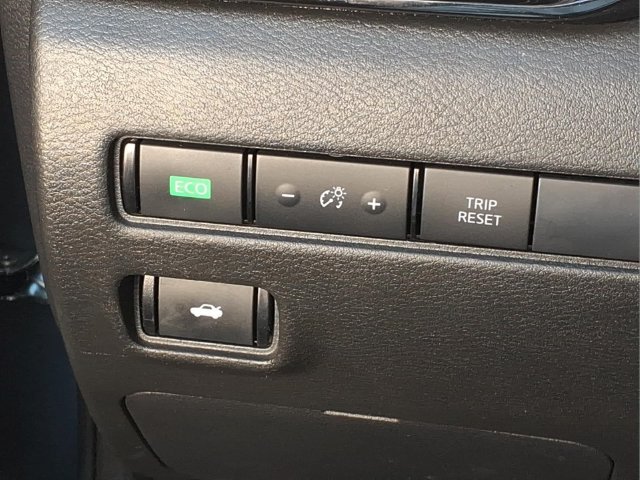 Certified 2025 Nissan Sentra SV w/ All-Weather Package FWD image 22