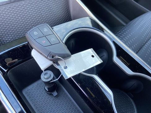 Used 2025 Chevrolet Equinox LT image 41