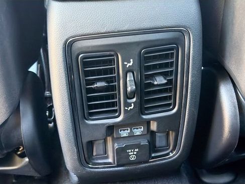 Used 2019 Jeep Grand Cherokee Limited AWD/4WD image 20