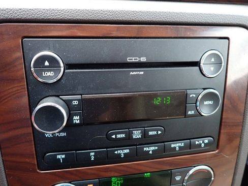 Used 2008 Ford Taurus SEL FWD image 20