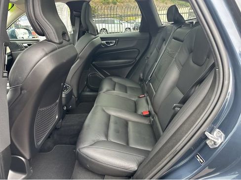Used 2020 Volvo XC60 T6 Inscription AWD/4WD image 16