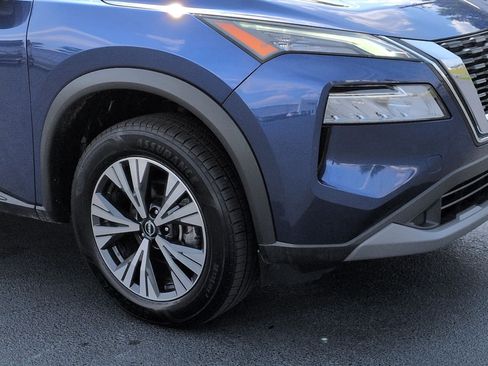 Used 2023 Nissan Rogue SV AWD/4WD image 9