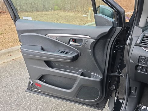 Used 2022 Honda Pilot Special Edition image 26