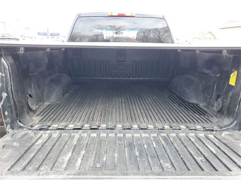 Used 2018 Chevrolet Silverado 1500 Custom w/ Custom Value Package image 8