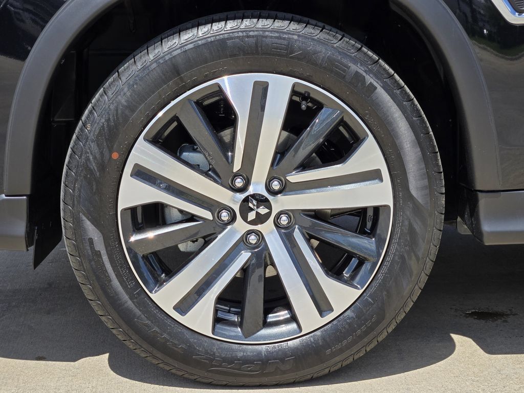 Used 2026 Mitsubishi Outlander Sport SE AWD/4WD image 9