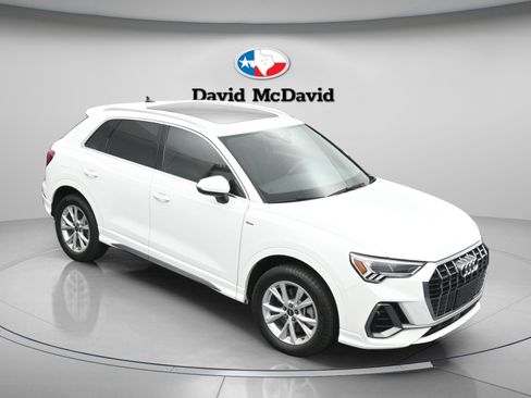 Used 2023 Audi Q3 2.0T Premium w/ Convenience Package AWD/4WD image 36
