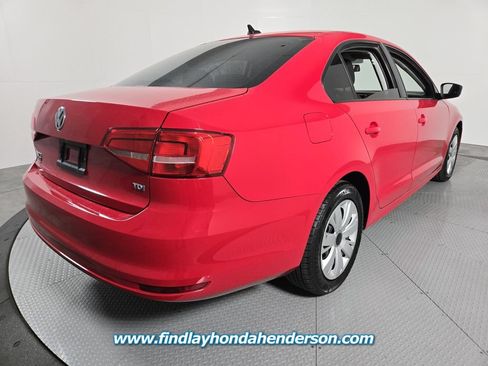 Used 2015 Volkswagen Jetta TDI S FWD image 6