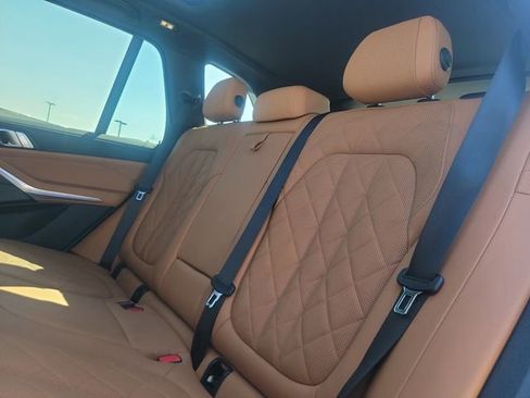 Used 2024 BMW X5 sDrive40i w/ M Sport Package RWD image 22