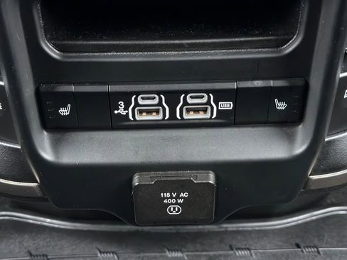 Used 2019 RAM 2500 Limited image 13