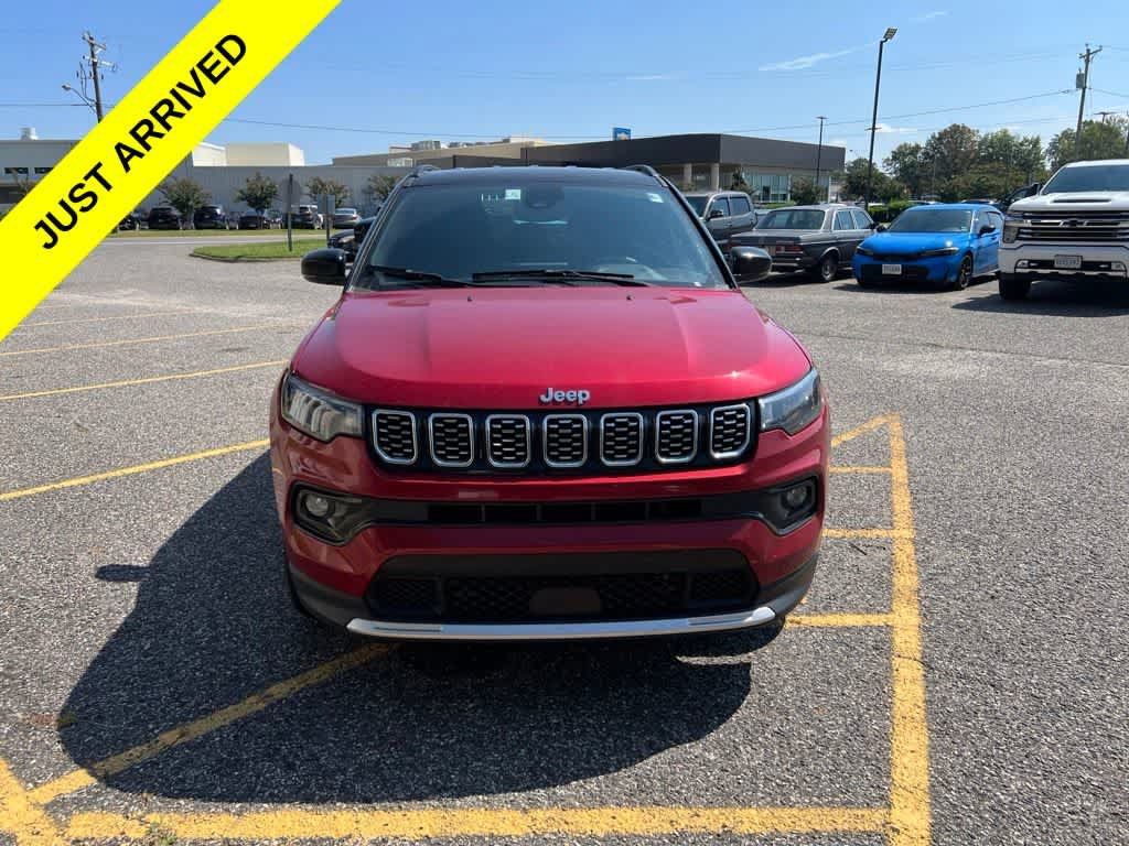 Used 2025 Jeep Compass Limited AWD/4WD image 8