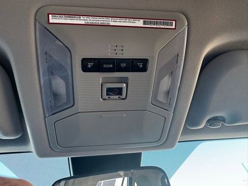 Used 2020 Toyota RAV4 LE image 28