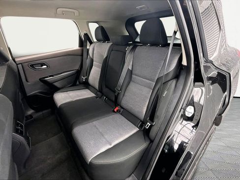 Used 2023 Nissan Rogue SV image 26