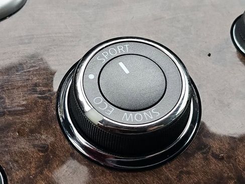 Used 2019 INFINITI QX60 Luxe w/ Sensory Package image 11