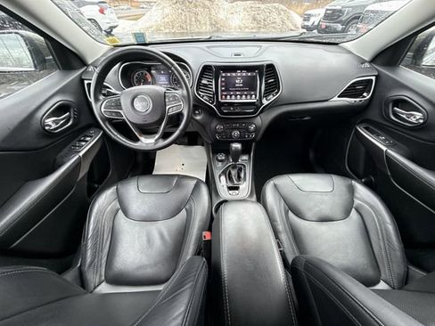 Used 2019 Jeep Cherokee Limited image 19