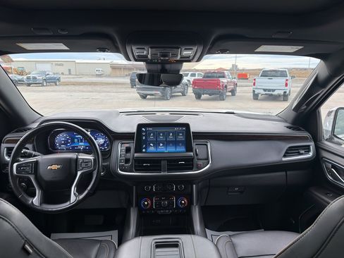 Used 2023 Chevrolet Tahoe Premier AWD/4WD image 17