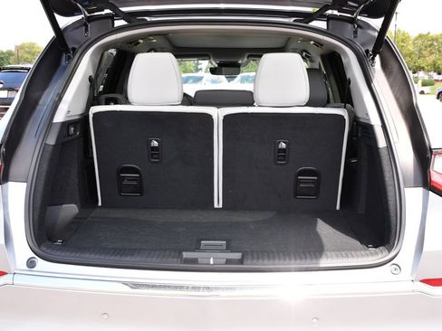 Used 2025 Acura MDX SH-AWD w/ Technology Package image 30