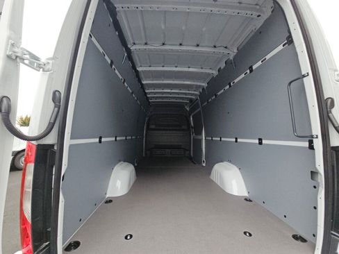 New 2025 Mercedes-Benz Sprinter 2500 image 14