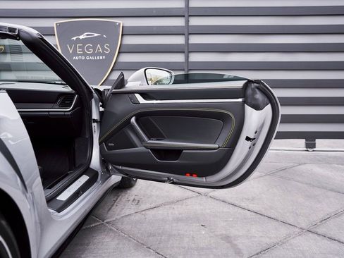 Used 2025 Porsche 911 Turbo S image 24