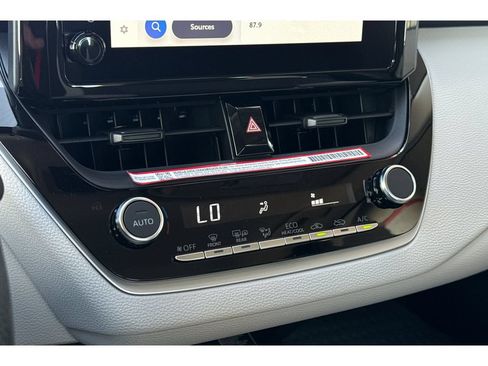New 2026 Toyota Corolla LE w/ LE Premium Package FWD image 21
