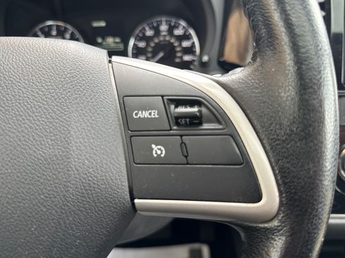 Used 2015 Mitsubishi Outlander SE AWD/4WD image 21