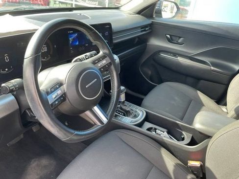 Used 2024 Hyundai Kona SEL AWD/4WD image 5