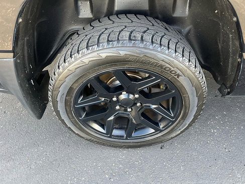 Used 2020 RAM 1500 Sport w/ Level 2 Equipment Group AWD/4WD image 10