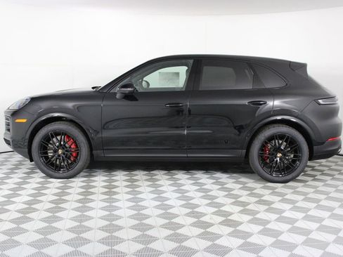 New 2026 Porsche Cayenne S AWD/4WD image 2