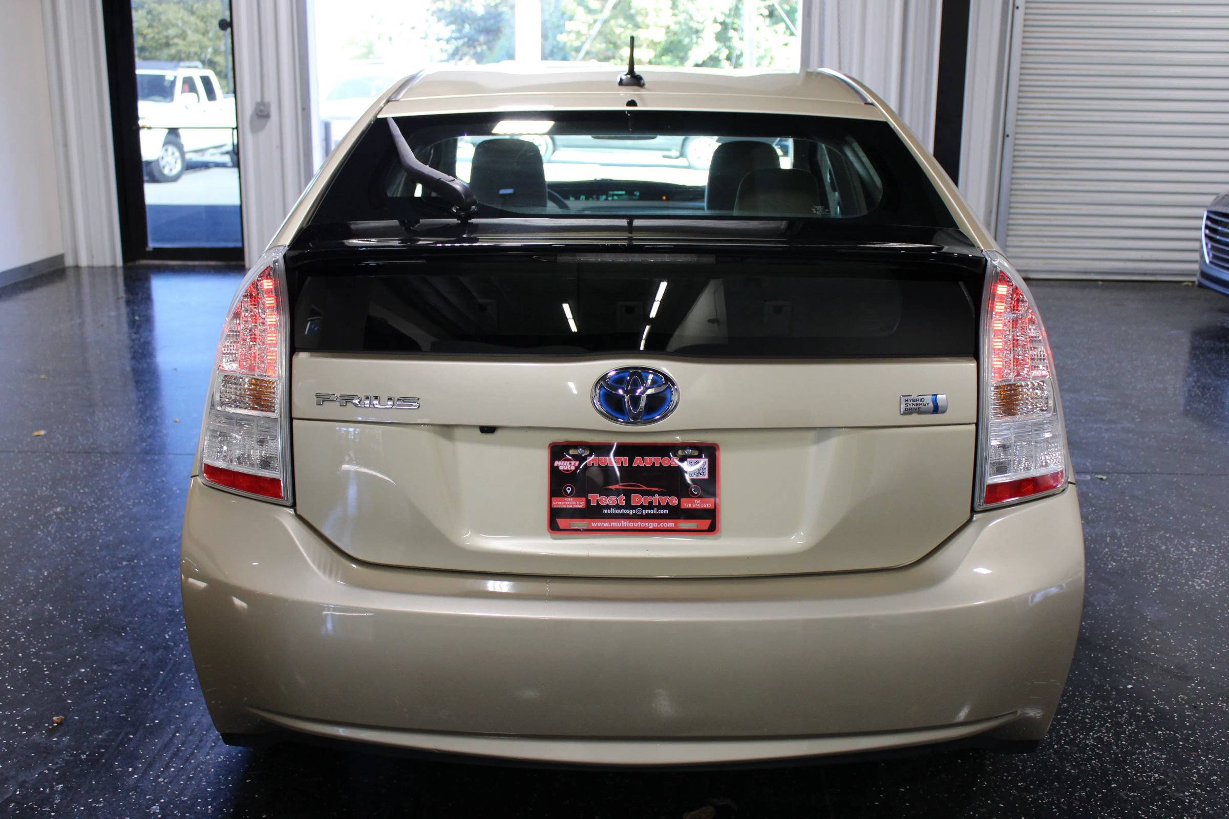 Used 2011 Toyota Prius Three w/ Navigation Pkg FWD image 5