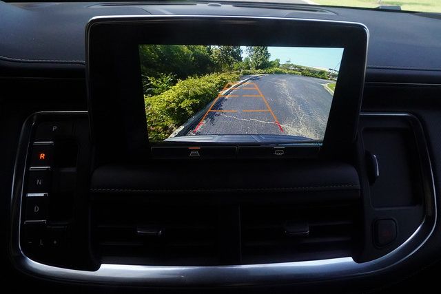 Used 2023 GMC Yukon SLT AWD/4WD image 17
