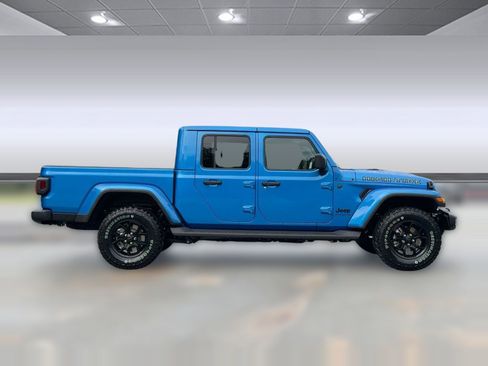 New 2025 Jeep Gladiator High Tide image 8
