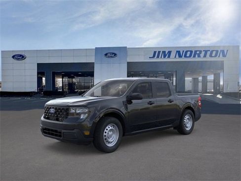 New 2025 Ford Maverick XL image 1