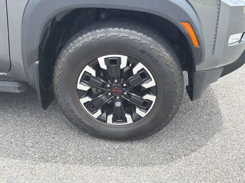 Used 2022 Nissan Frontier Pro-X RWD image 12