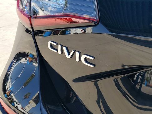 Certified 2025 Honda Civic Sport image 9