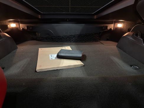 Used 2015 Chevrolet Corvette Z06 w/ 3LZ Preferred Equipment Group image 16