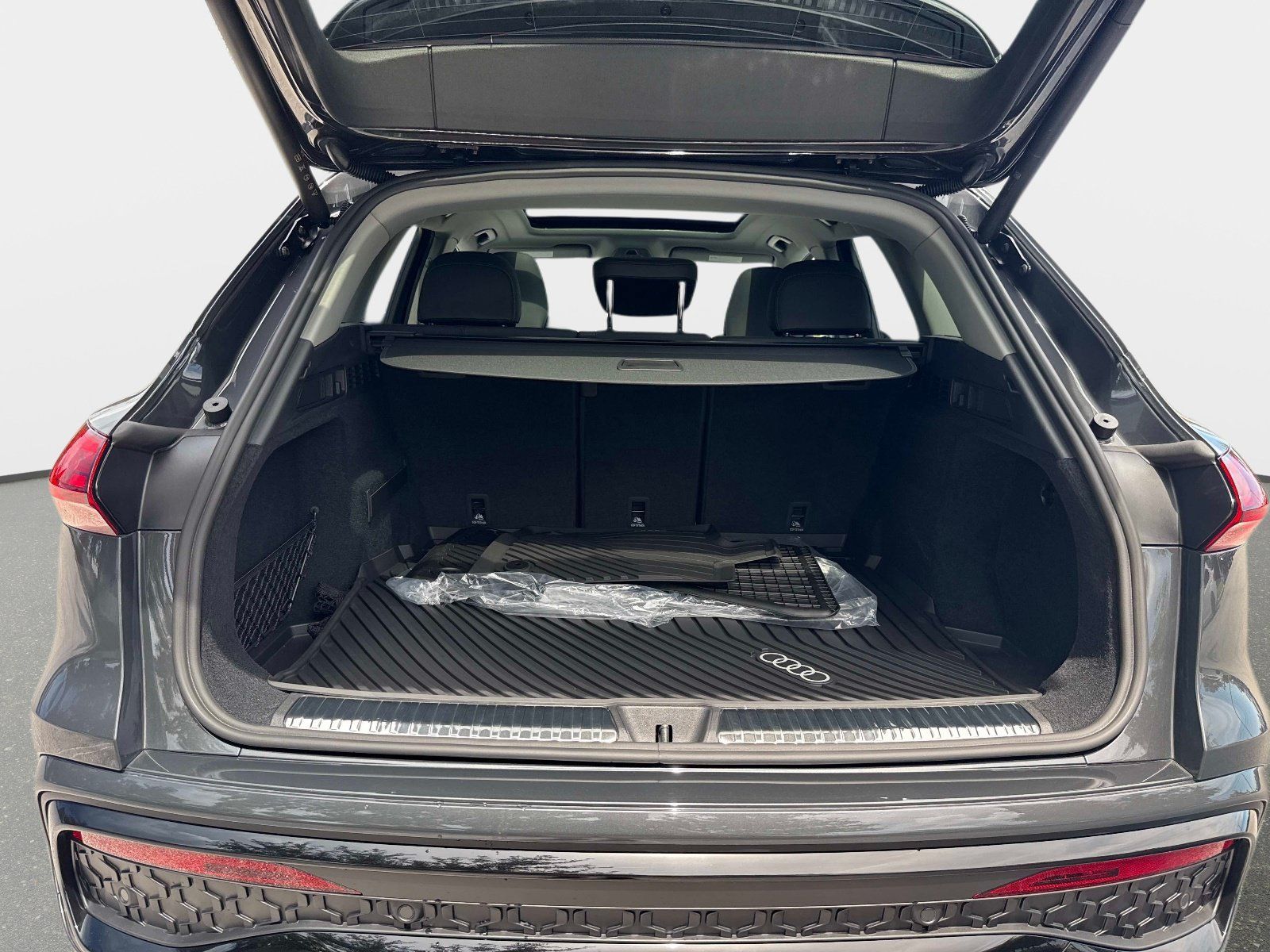 New 2026 Audi Q5 Premium Plus AWD/4WD image 9